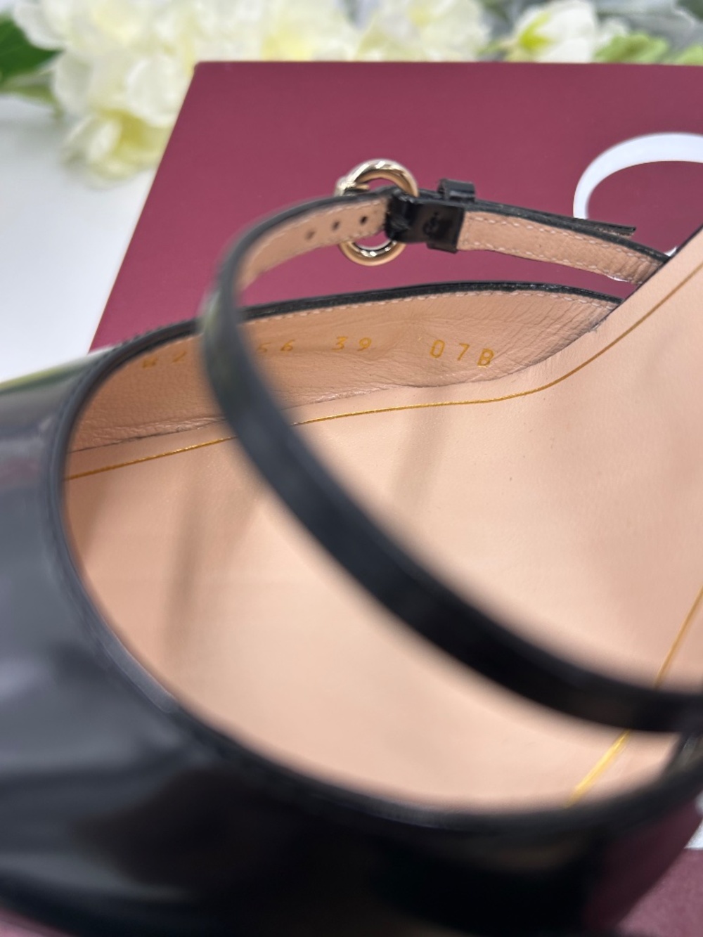 Women’s Gucci Christy Regent Patent  Leather Wedge Mules. Size 9. Made in Italy. - Picture 9 of 12